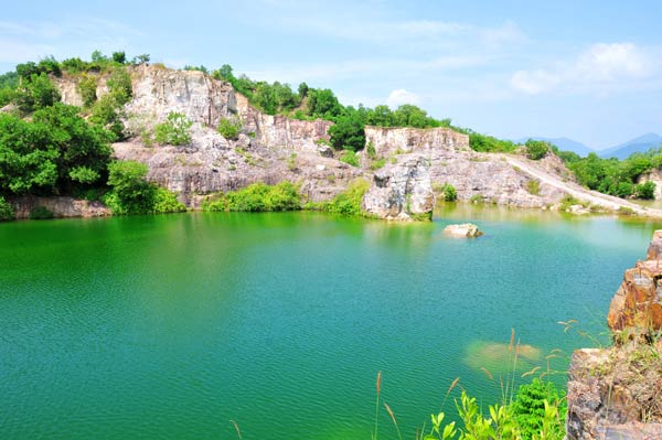 Bức tranh thủy mặc tr&ecirc;n đồi T&agrave; Pạ An Giang